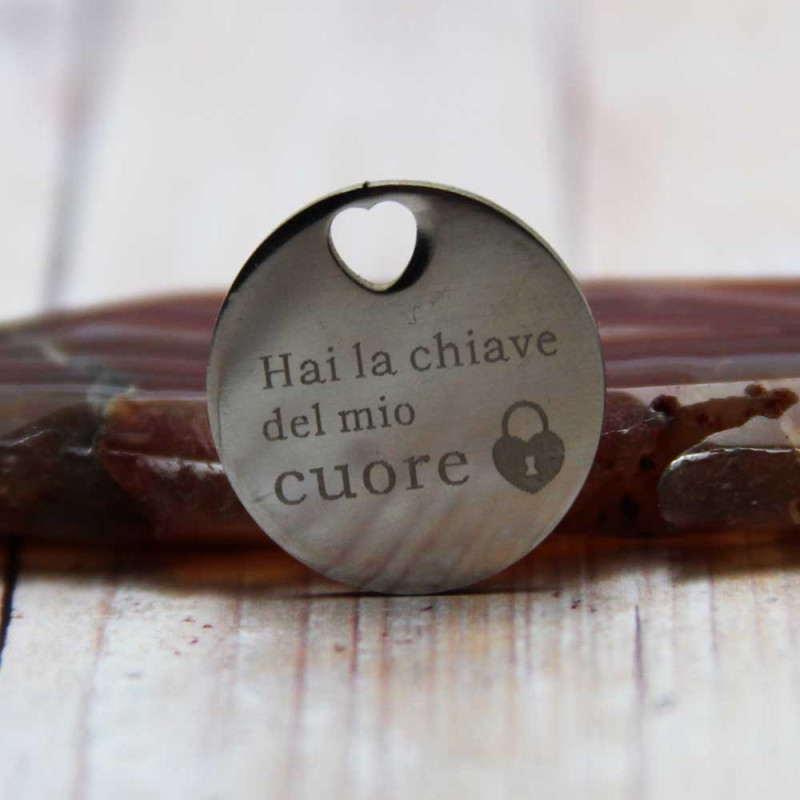 Ciondolo hai la chiave del mio cuore 20 mm pacco 5 pz - cio0202 - Bijouxfaidate.it Ciondolo hai la chiave del mio cuore 20 mm pacco 5 pz (cio0202) - Bijouxfaidate.it